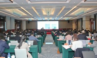 市司法局党委书记、局长裘明珠为市律师行业宣讲党的十九届六中全会精神