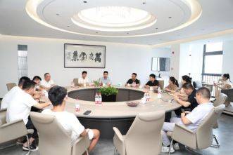 东唐人所徐凤律师参加织里&ldquo;法治亲清团&rdquo;座谈会